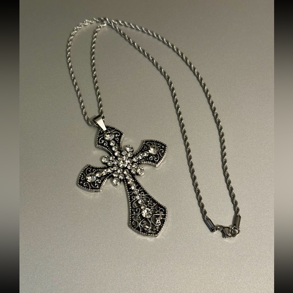 Big Cross Pendant Necklace Choker Vampire Cross Rosary Goth Punk New - Picture 4 of 7